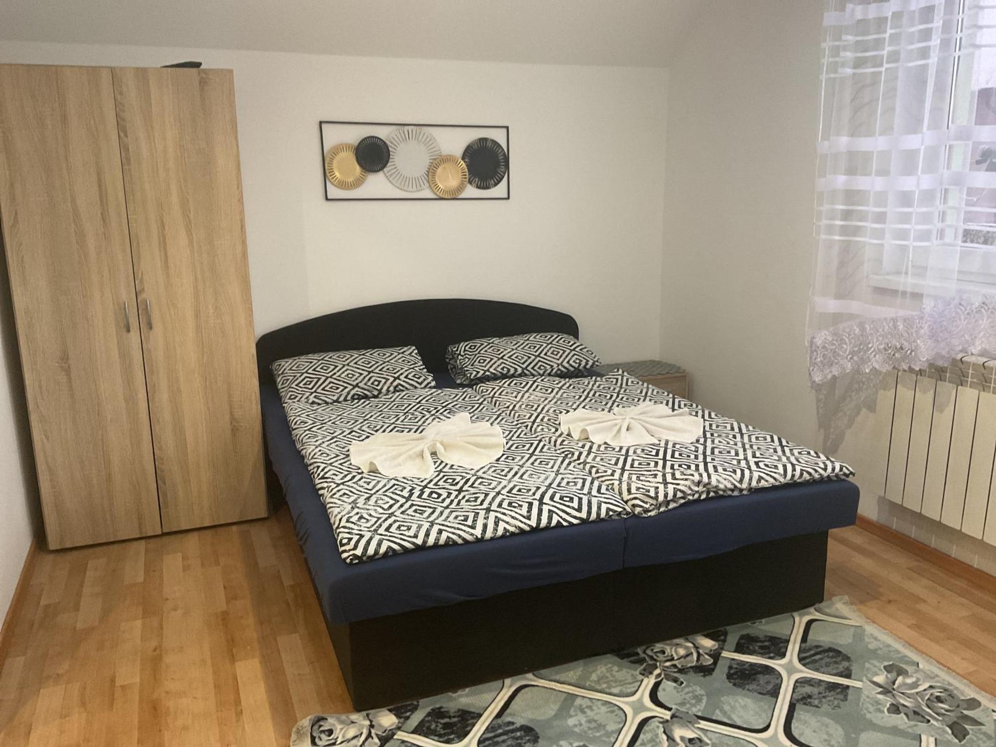 Homestay Renata Nova Lesna Exterior foto