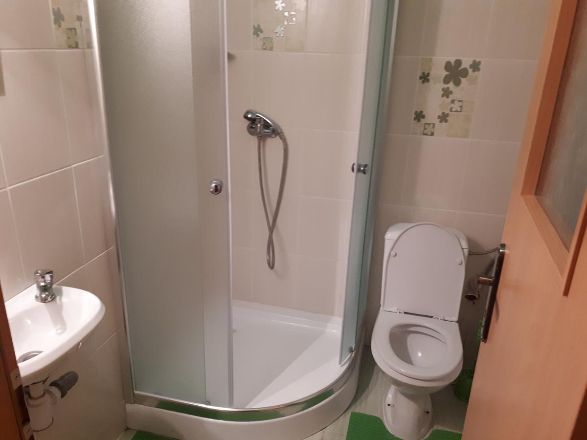 Homestay Renata Nova Lesna Exterior foto
